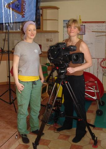 Moldova blue en film med morskjærlighet i fokus Regissør Camilla Brusdal og fotograf Ingvill Warholm valgte Moldova som utgangspunkt for sin avgangseksamen ved filmlinja på Høgskolen i Lillehammer.