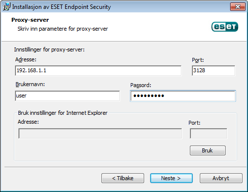 Du konfigurerer proxy-serverinnstillingene ved å velge Jeg bruker proxy-server og klikke Neste. Legg inn IP-adresse eller URL til proxy-serveren i feltet Adresse.