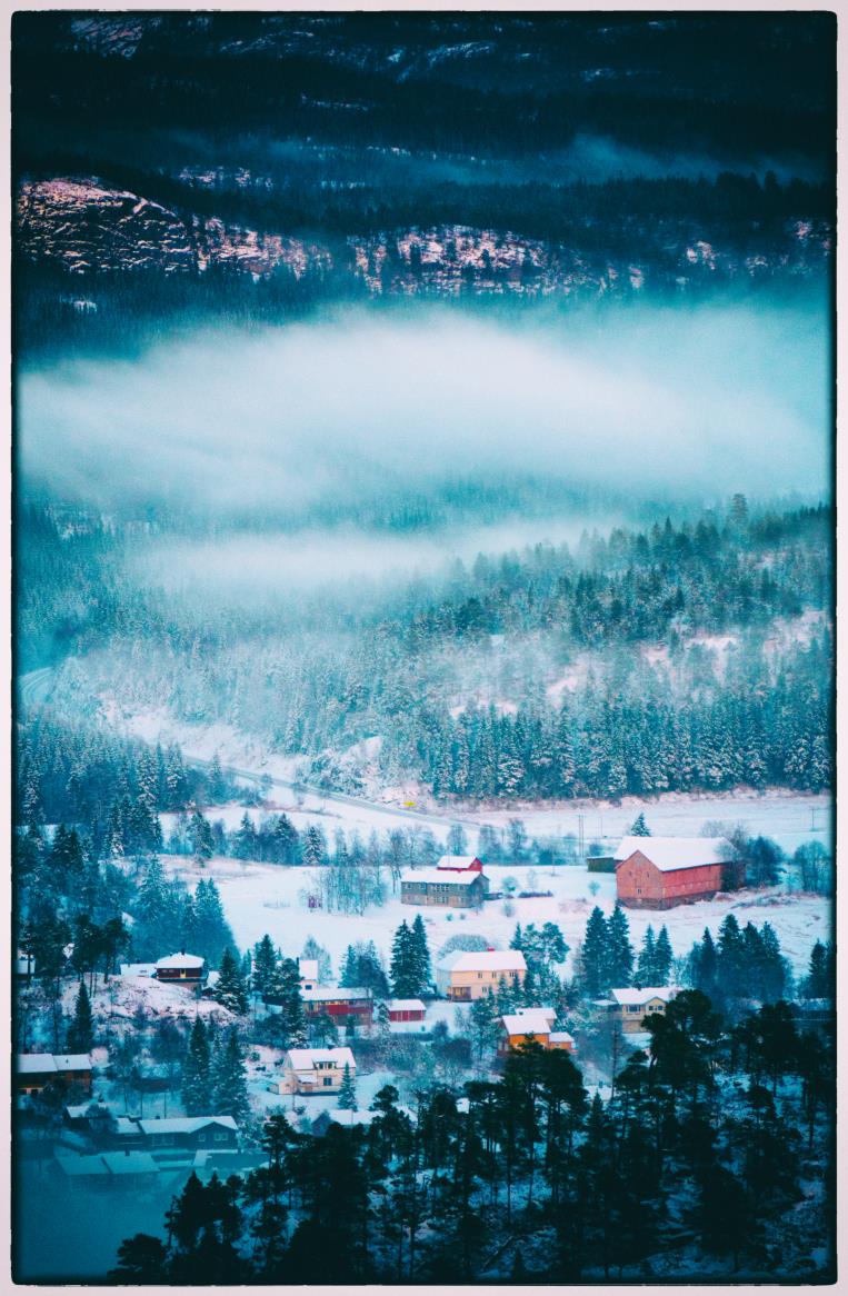 INNHOLD «Nisseby», foto og redigering Niklas Angelus s. 2 Hilsen fra leder s.