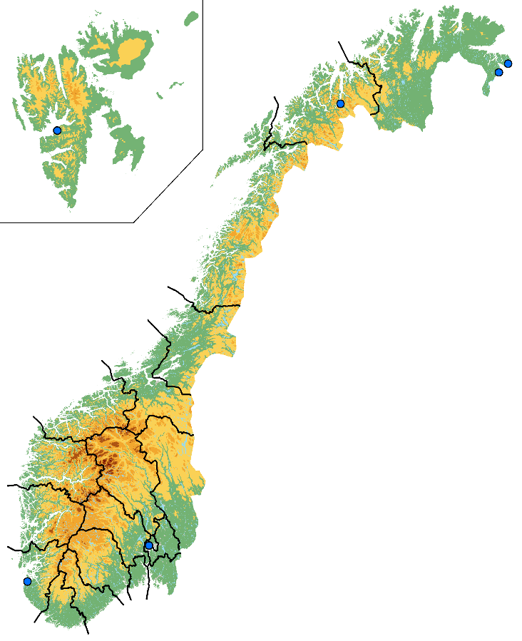 STRÅLEVERNRAPPORT 2016:13 1.2 Luftfilterstasjonane Statens strålevern har i dag fem luftfilterstasjonar. Tre er plasserte i nord og to i sør.