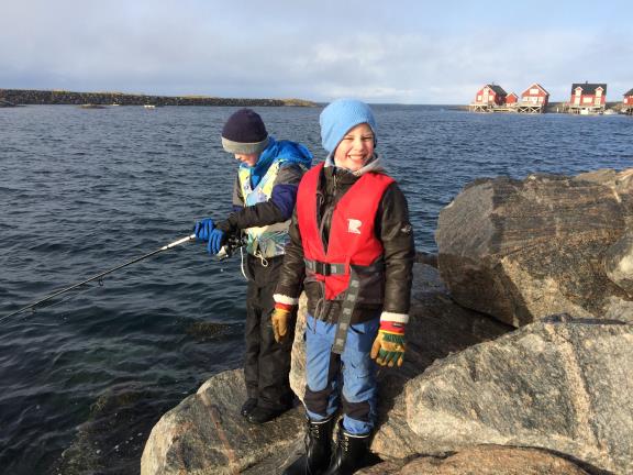 Strandsonen er attraktiv friluftslivslivsareal bosatte og tilreisende Fra strandsonen i Karlsvika i Tønsberg kommune,