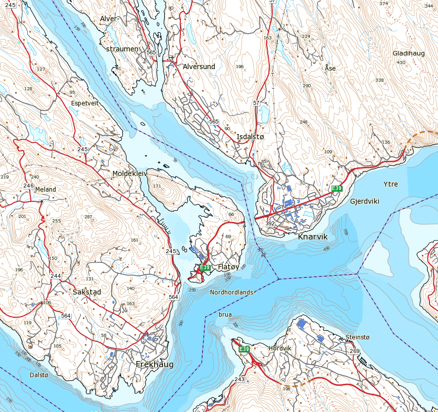 OMRÅDESKILDRING Flatøyosen i Meland kommune er eit sjøområde som er delvis omslutta av øyane Flatøy og Holsnøy, og er ein del av Kvernafjorden i Radfjorden.