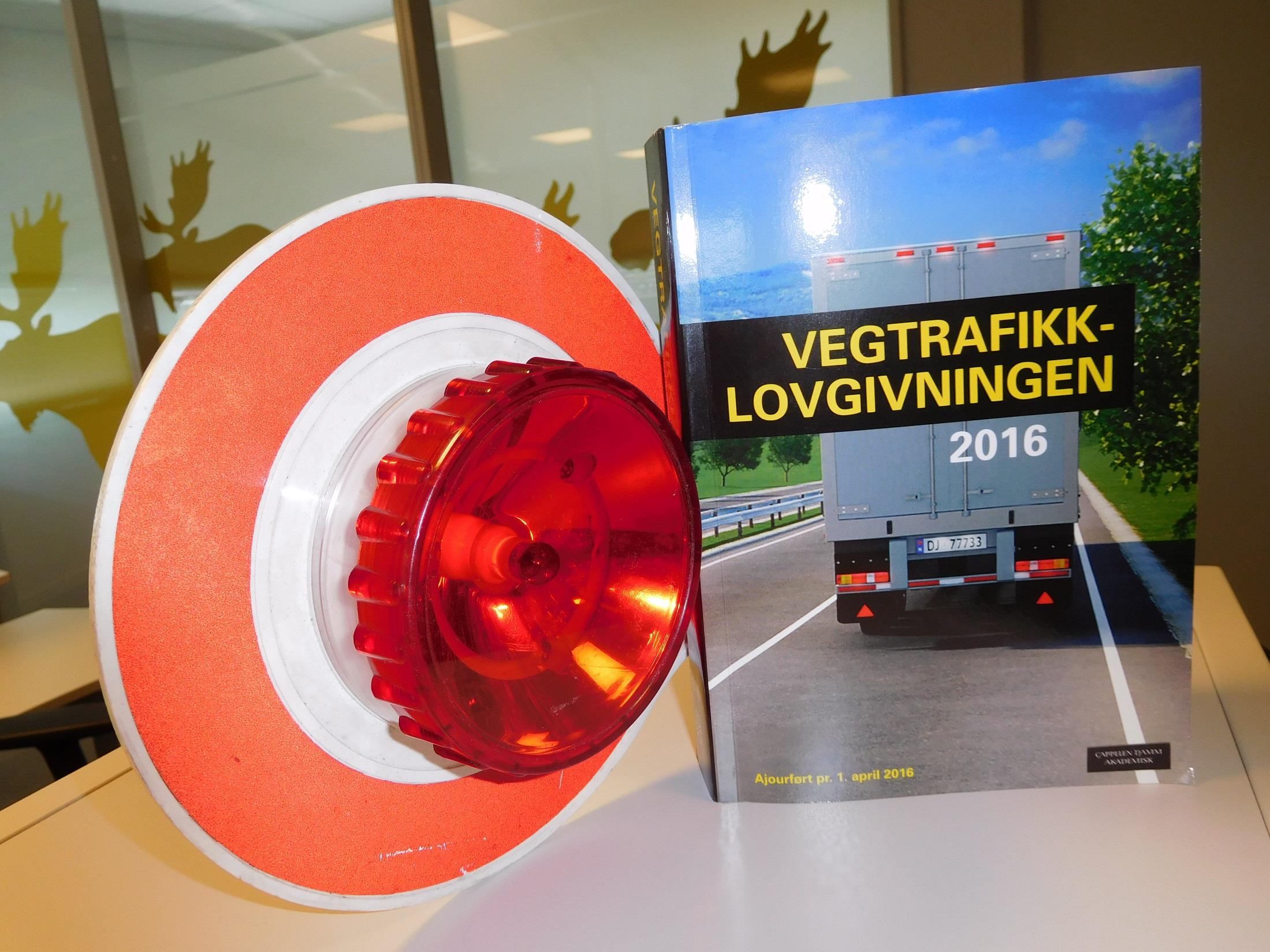 Viktige paragrafer Vegtrl. 17 - Vegtrl. 23 - Vegtrl. 24 Vegtrafikklovens 17.2 ledd - Bruk av motorvogn mv.