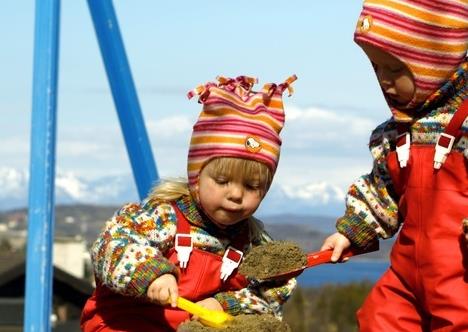 Petra fra Porsgrunn Pedro fra Porsanger La oss