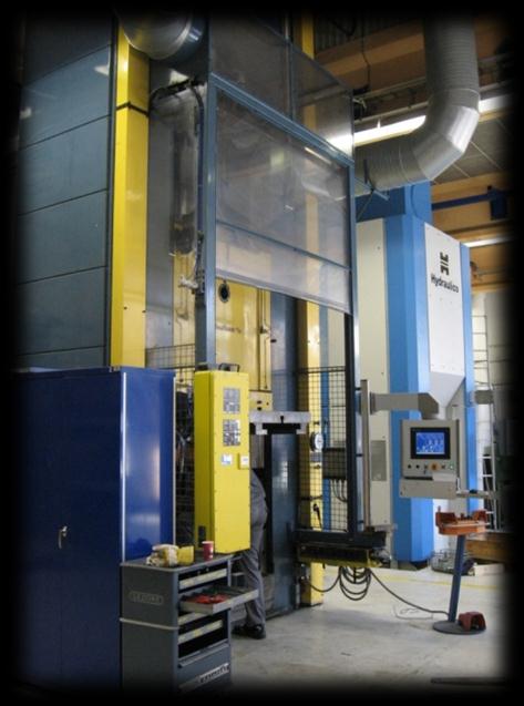Småserieproduksjon Aluminiumcasing til Ariane separasjonsmotorer produseres