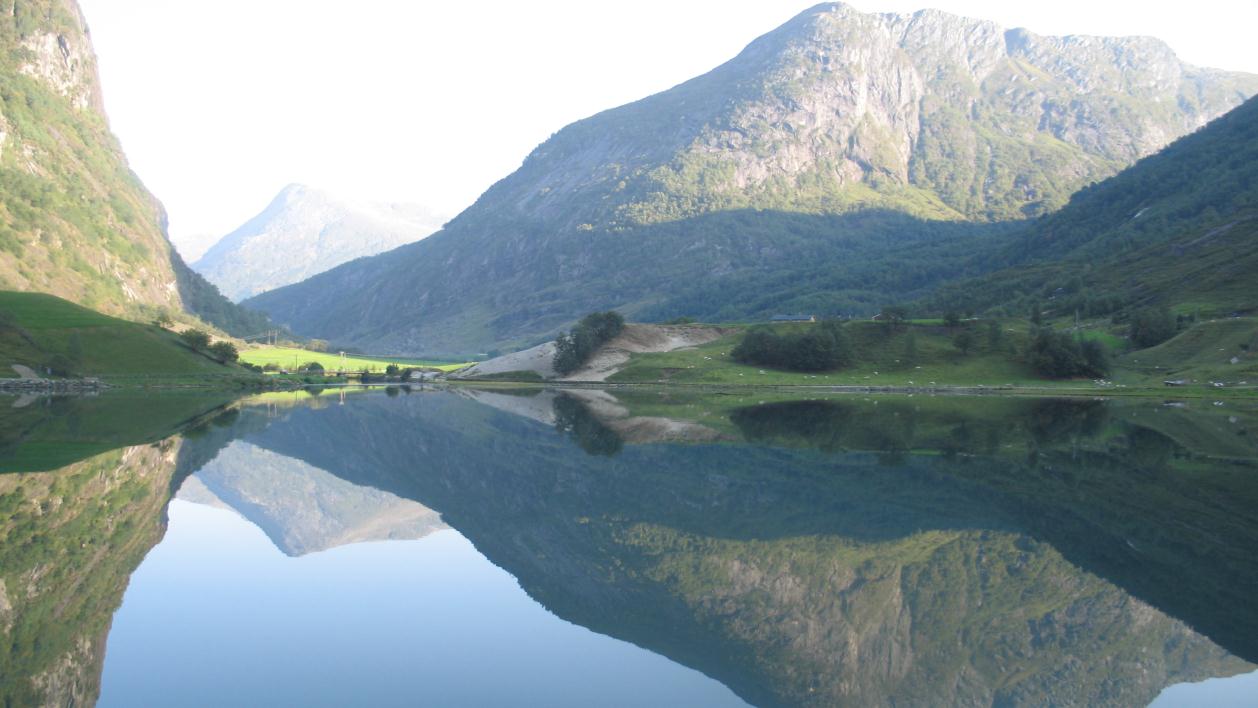 Innspel til Vesentlege spørsmål om vassforvaltning Frå Vassområde Nordfjord Versjon