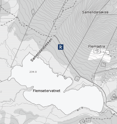 Jordsmonnet består av tynn morenejord i øvre del av planområdet (NGU) og myr og torvområder ned mot Flemsetervatnet. Området er sør- vest vendt, ca. 4 km fra Reisfjellet i vest.