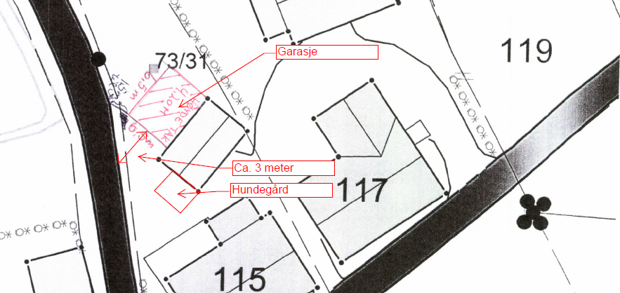 Teknisk hovedutvalg har dermed i 1991 konkludert med at byggegrensen mot vei til Monan i all hovedsak skal være 4 meter, men det gis unntak for garasje på GB 73/5 som er plassert helt i grensen mot