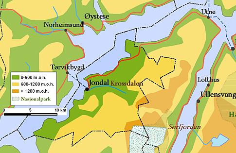 Arealet fordelar seg jamt frå kystsona og opp til høgfjell mot aust. Kommunen har eit typisk kyst klima med høgare middeltemperatur og færre graddøgn enn landsgjennomsnittet.