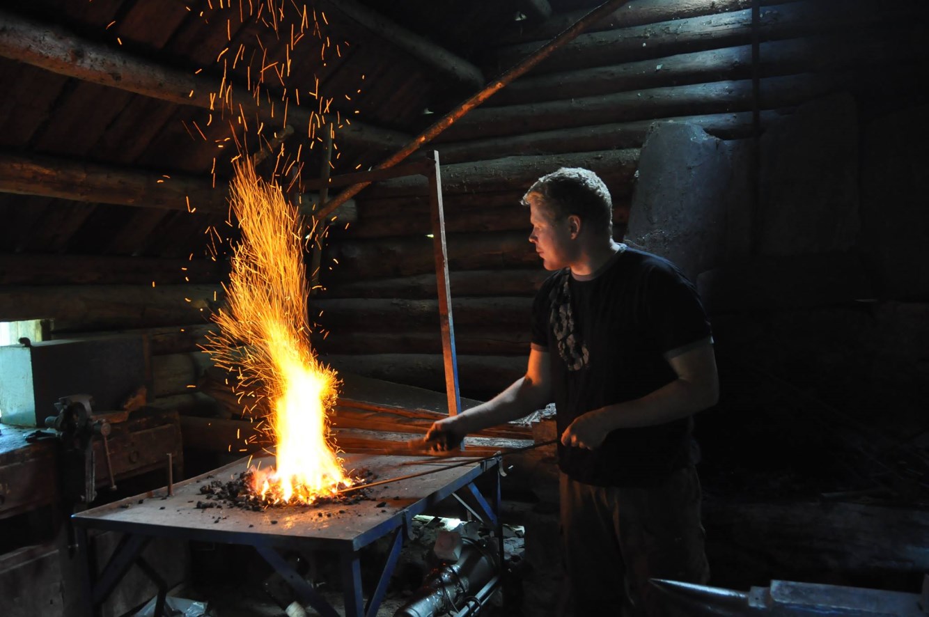 Kurs 1 Smiing for ungdom Instruktør: Knut Olav Dokken Stad: Valdres Folkemuseum Tid: 1., 8, 15. og 25.