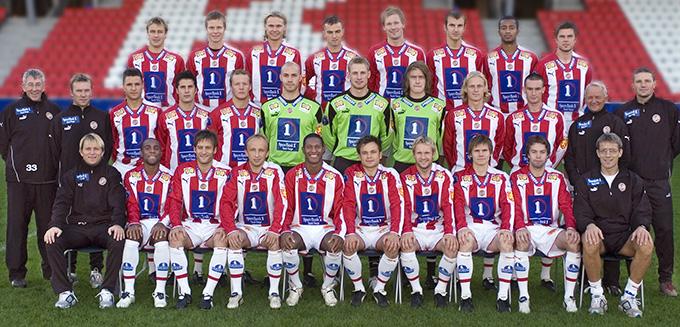 TIL i 2005 Fotball hurtig voksende global underholdningsindustri 2005-stallen: 10 ulike nasjoner Råvareflyten: