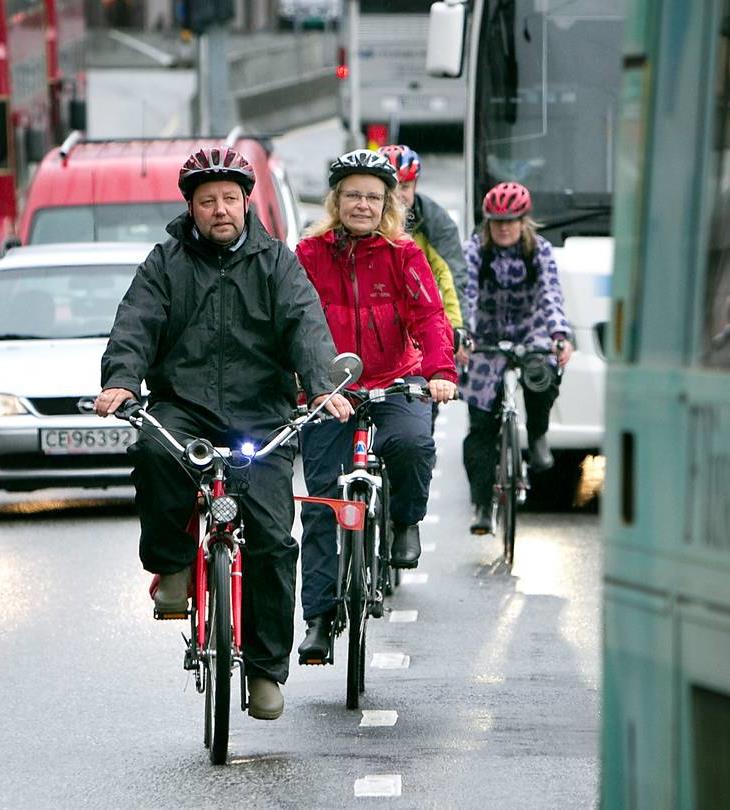 Noen utfordringer Har planer for sammenhengende nett; men mangler gjennomføring Stor kamp om arealene og (særlig) sykkel prioriteres ikke Mye av infrastrukturen er av dårlig kvalitet