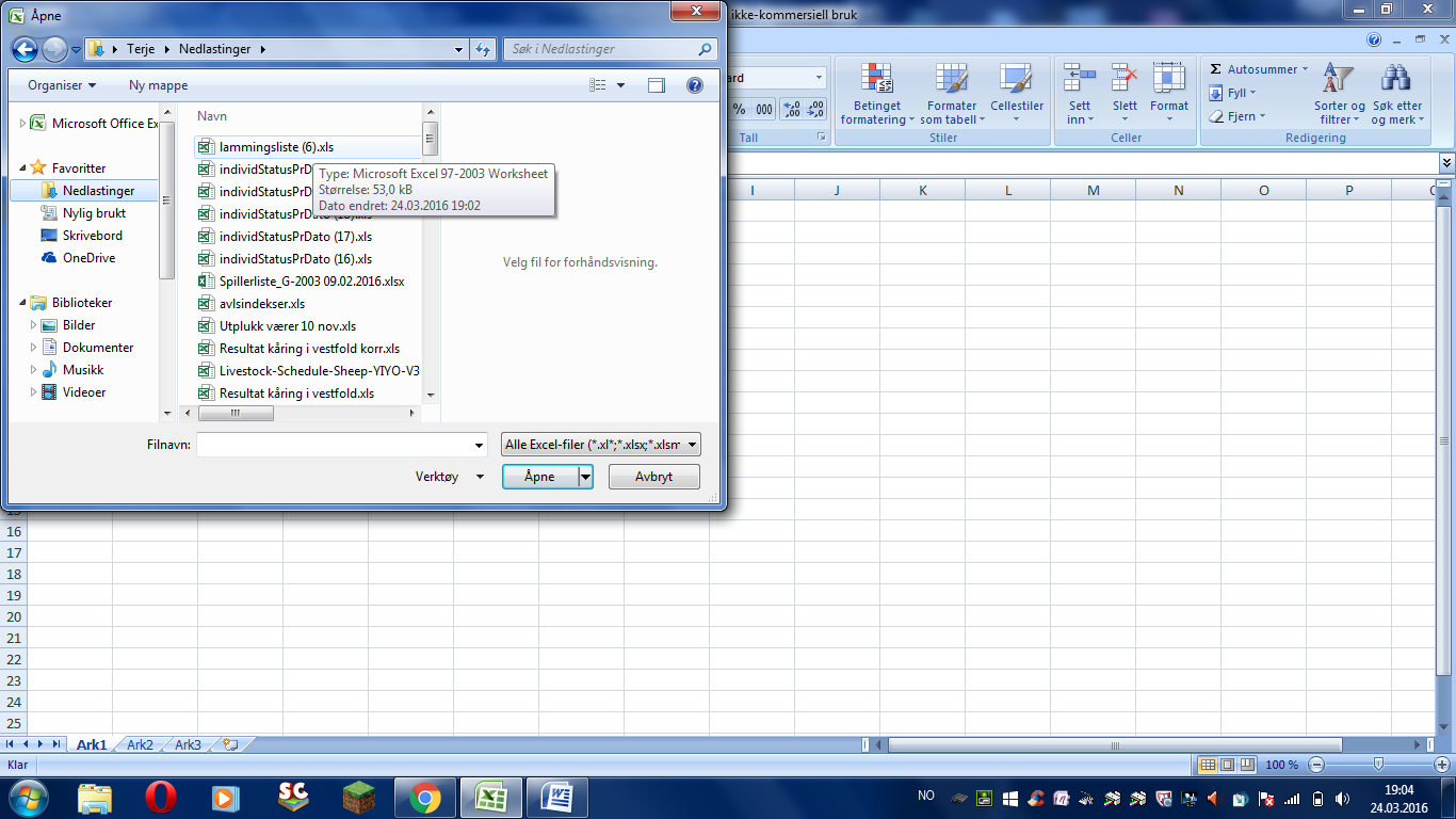 Start Excel, velg åpne og finn igjen fila :