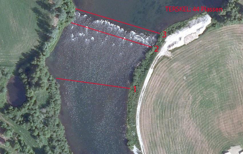 18 40 Hagen 41 Eiklid 44 Plassen 42A Brøto Figur 7. Plassering av transekter på de fire undersøkte terskler. Tabell 1. Klassifisering (modifisert Wentworth-skala) av substrat type.