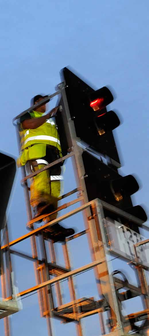 Hovedbanen (korridor 6): Et kort Frogner kryssingsspor er en flaskehals på denne strekningen for å avvikle dagens trafikk. Forlengelse av kryssingssporet og oppgradering av plattformer er prioritert.