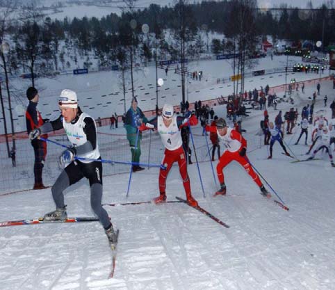 Side nr. 27 Ivrige skiløperer ved Stokke ILs skistadion. Bildet er utlånt fra Stokke IL.