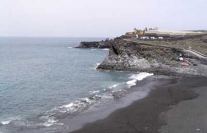 De mest populære stendene er: Playa de Puerto Naos Beliggenhet: Los Llanos de Aridane. Beskrivelse: Den har blått ﬂagg (et tegn på god kvalitet), og er en av de mest besøkte strendene på øya.