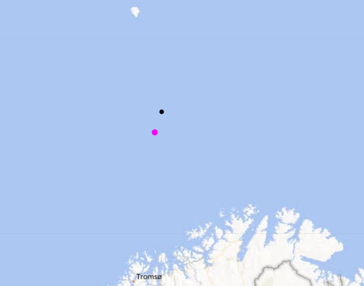 Figur 2-1: Beliggenheten til letebrønn (svart punkt) og lokasjon for oljedriftsimulering, letebrønn Havis (rosa punkt).