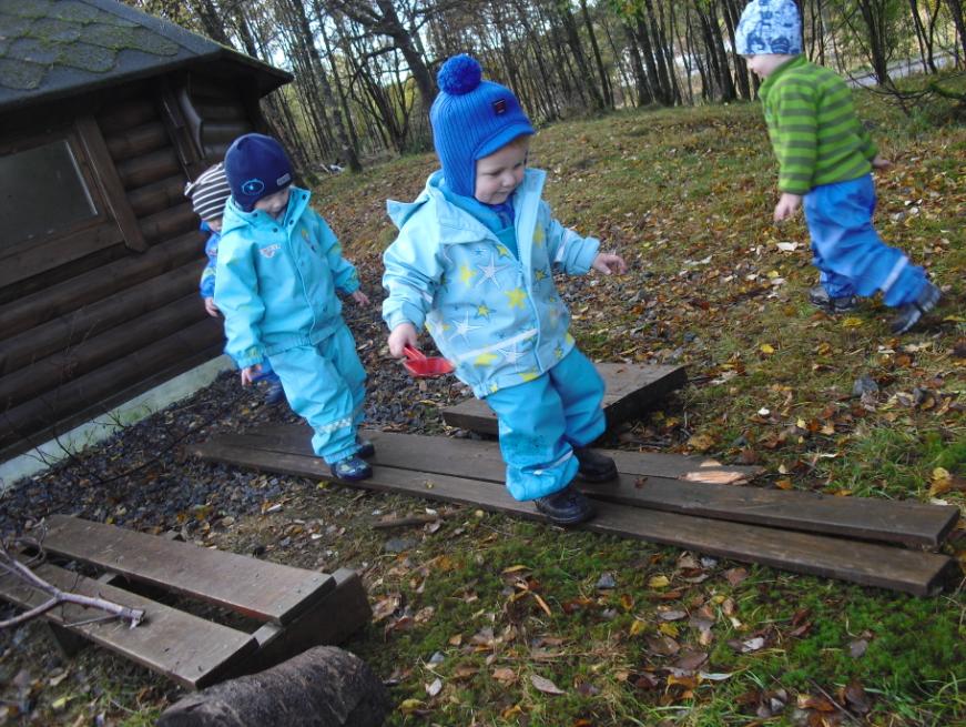 Tiltak På barnas premisser Barnas fysiske miljø Det fysiske miljøet i Kidsa barnehager skal medvirke til gode opplevelser, god helse, trivsel og utvikling.