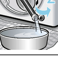 Skru igjen vannkranen, slik at det ikke renner inn mer vann som må pumpes ut igjenm vaskevannspumpen. 2. Slå av apparatet. Trekk ut støpselet. 3. Åpne serviceklaffen, og ta den av. 4.