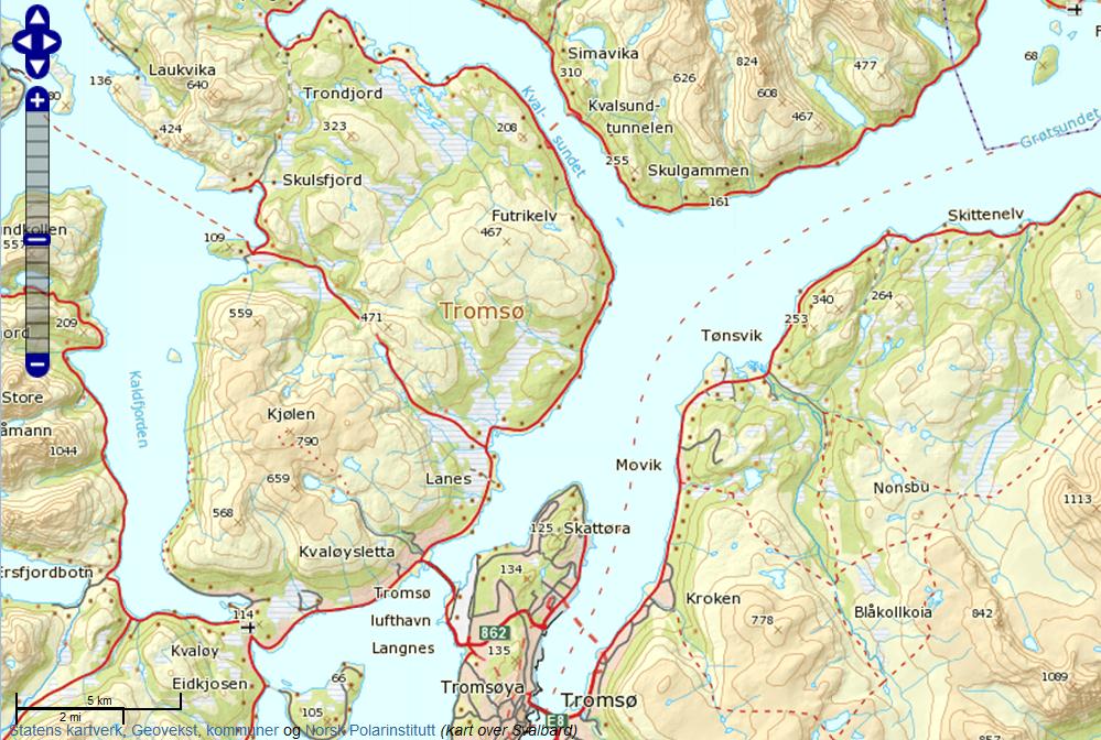 1.5 BELIGGENHET Det planlagte kraftverket skal ligge på Ringvassøya i Tromsø kommune, Troms fylke, og skal utnytte fallet mellom Damvannet og Kvalsundet. 1.6 HISTORIKK Tromsø Kommune fikk 24.