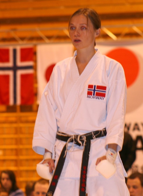 Fra Nordås KK er Jannicke Midtbø tatt ut for å representere Norge i kata og kumite.