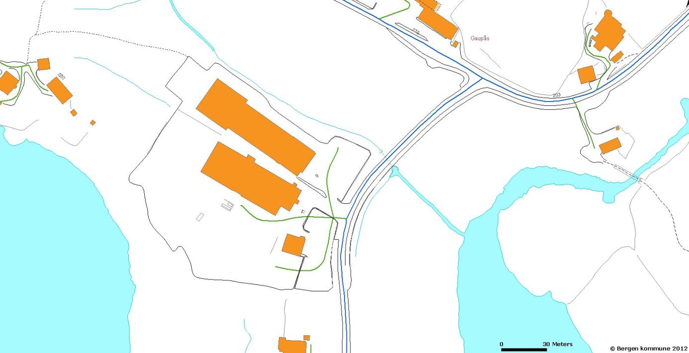 Lokalisering og områdets planstatus Fig. 3. Avgrensning av næringsområdet Kvamsvegen 11, regulert med formål industri og lager.