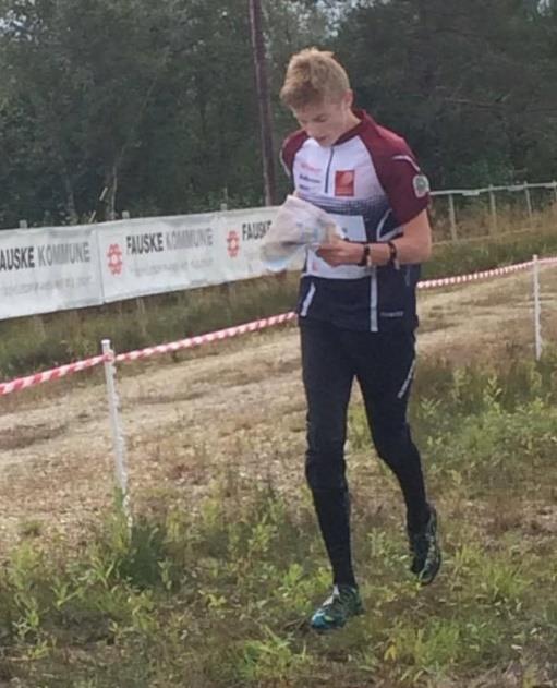 NM-sprintfinaler i Hordaland 7. mai H17-18: Even-Johan Kaspersen, 16. plass. En sterk plassering i ei tøff gruppe. (foto Rana Blad) Testløp junior VM mellom 5. juni H17-20: Lars Solli 43.