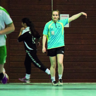 11 DOMMERUTDANNING Uten dommere stopper Håndball-Norge, og håndballen trenger flere og bedre kampledere for å kunne gjøre håndballkamper til en positiv opplevelse for alle som deltar.