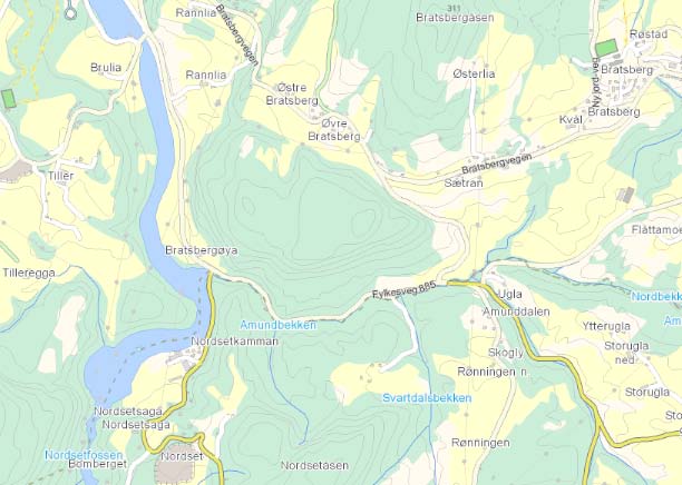 1. Innledning 1.1. Beliggenhet Amundbekken renner gjennom Amunddalen i Klæbu, Klæbu kommune. Parsellen som skal erosjonssikres renner langs FV 885. Stedvis langs bekken ligger spredt bebyggelse.