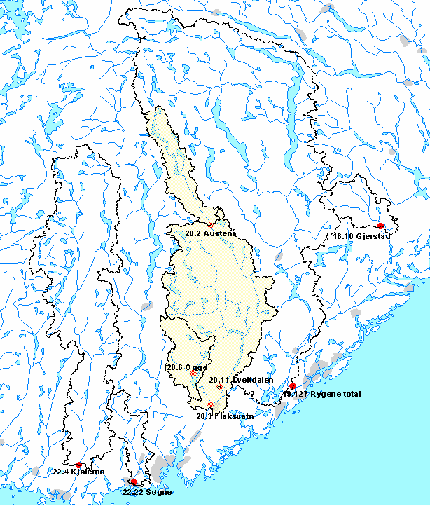 Figur 2. Oversiktskart over Flaksvatnets nedbørfelt (gult) saen ed nærliggende vassdrag og ålestasjoner so inngår i analysegrunnlaget. 2. Beskrivelse av vassdraget Tovdalsvassdraget ligger i en overgangssone ello Øst- og Vestlandet, kyst og innland.