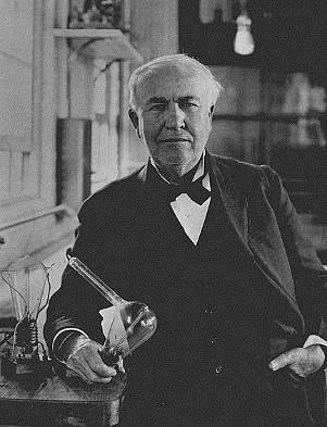 Hvem fant elektronet? ( UiO har innført obligatorisk lab-journal ) Innovasjonsåret 2013 13. februar 1880 - Thomas A. Edison arbeider med forbedringer av lyspæra. (.. vi har labjournalen.