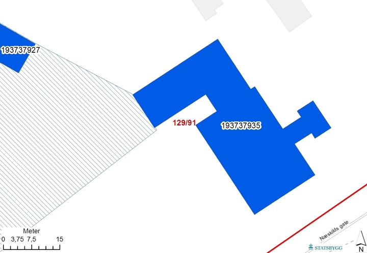 BYGNING 1694 HOVEDBYGG Bygnings- og eiendomsdata Ansvarssted/etat: STATSBYGG SØR GAB nr: 193737935 Gnr/bnr: 129/91 Oppført: 1898 Byggherre: Arkitekt: Opprinnelig funksjon: Nåværende funksjon: