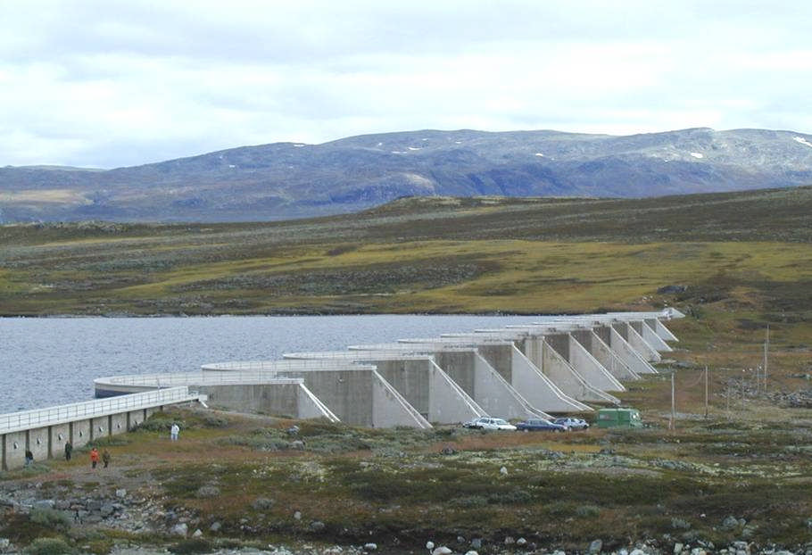 Seksjon for damsikkerhet Kontroll/godkjenning av klasse (KI/KV/EB) Kontroll/godkjenning flomberegninger (HV) Kontroll/godkjenning revurderinger Kontroll/godkjenning av planer nybygging, ombygging