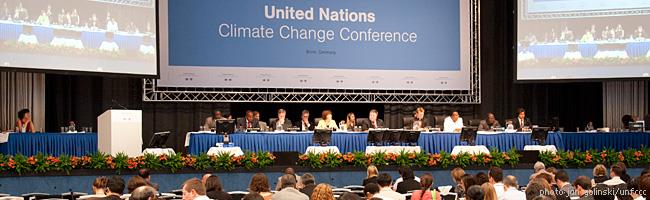 Inngåelse av traktater 1. Myndighet til å inngå avtaler UNFCCC COP, Doha (2012) Art.