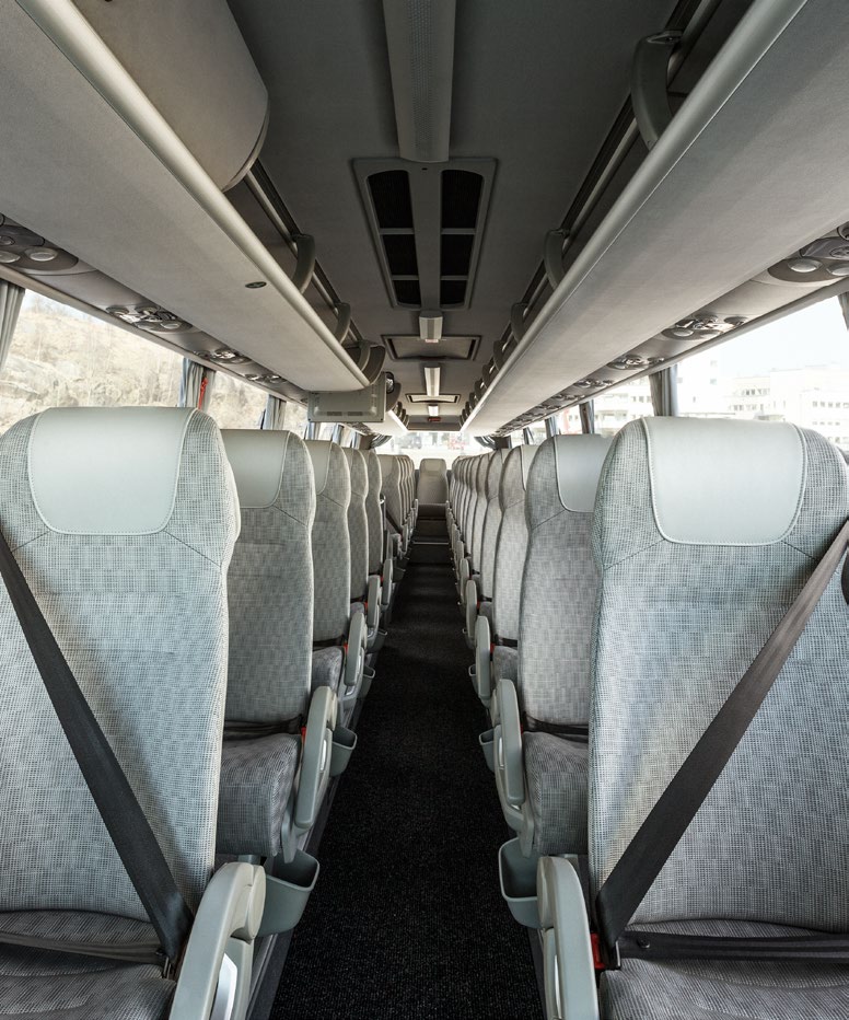 FORNØYDE PASSASJERER For passasjer som setter pris på komfort Volvo 9500 er svært godt egnet til korte og middels lange turer.