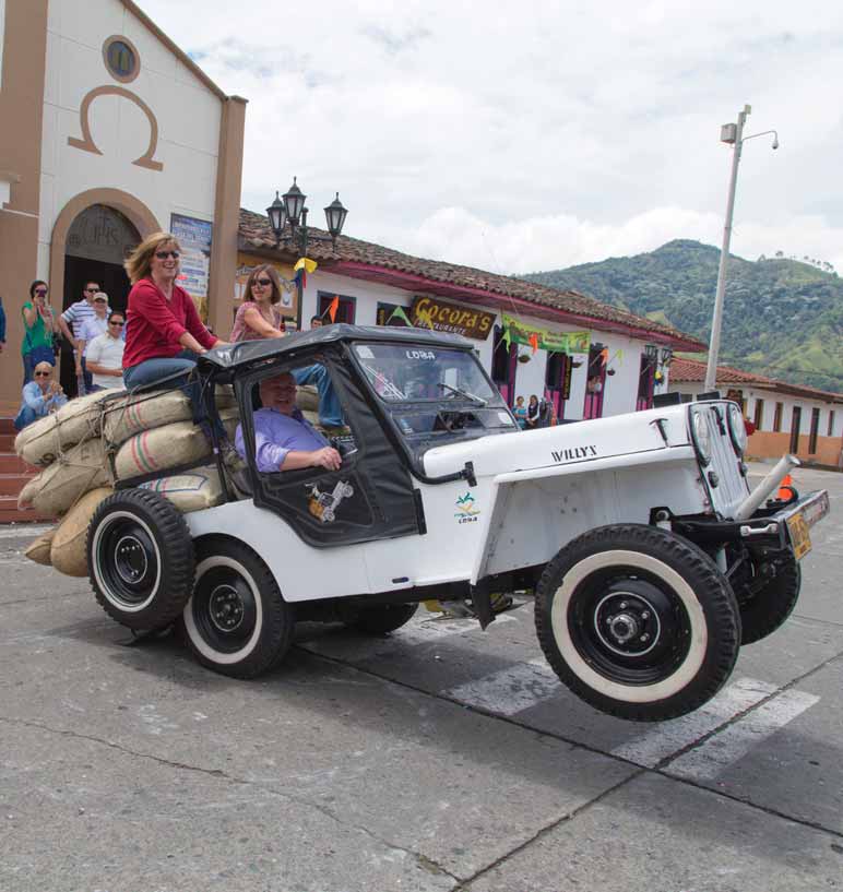 COLOMBIA RAHVAMUUSIKA SALSARÜTMIS KUI OLETE AROMAATSE KOHVI AUSTAJA, siis ei saa jätta kasutamata võimalust reisida Volvo Globetrotter klubiga.