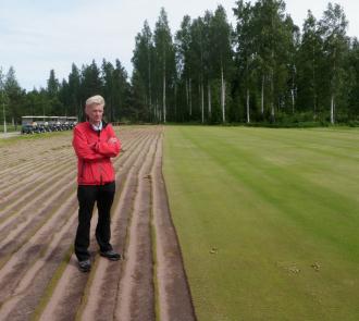 Men ved avslutning av forsøket var det best dekning på ruter som ikke hadde hatt duk KONKLUSJON FRA PROJEKTET: Vinterskadde greener er en god anledning til å bytte fra Poa annua til ønskede græsarter