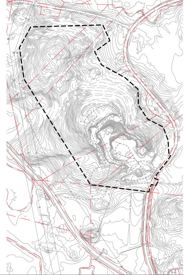 3.2 Plan for masseuttak 3.2.1 Dagens masseuttak, 0-alternativet Eksisterende masseuttak ligger i det sørøstlig området av Blomjoten og har atkomst fra fylkesveg 4.