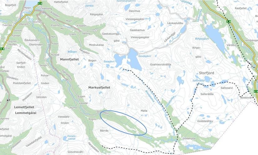 Figur 5-15. Snøscooterløyper (stiplet linje). Kilde: Digitale kart Storfjord. Planlagt utbyggingsområde er indikert med blå sirkel. 5.3.