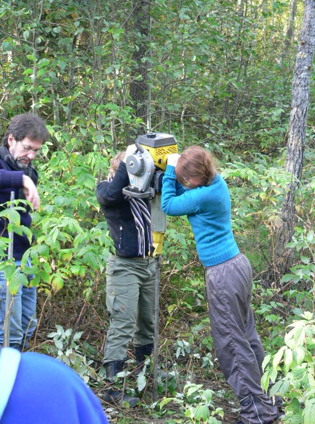 Hovedprofil Miljø- og hydrogeologi I hovedprofil miljø- og hydrogeologi lærer du å kartlegge grunnvannsressurser, påvise forurensninger i jord og grunnvann, hvordan forurensningene virker inn på