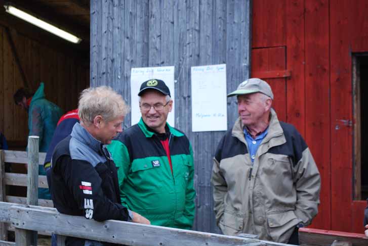 9. Værringene Fåvang har 2 avdelinger i Ring 41 i Oppland. Avdeling 45 Spæl og avdeling 48 Norsk Kvit. Avdelingene har egne årsmøter og årsmeldinger.