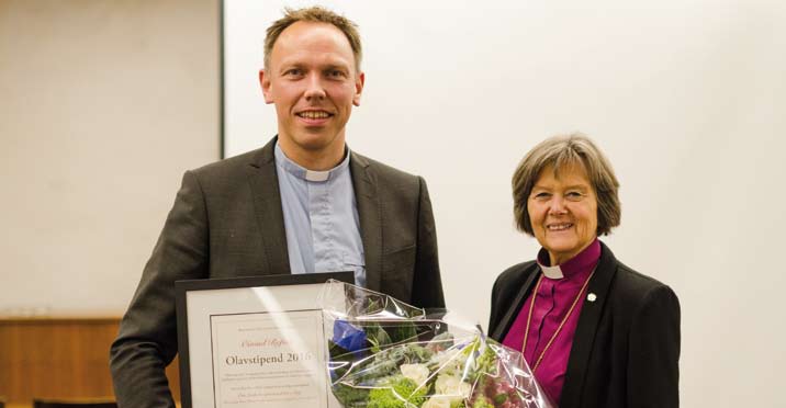 Bispemøtet ser det som naturlig og ønskelig at både diakontjenesten og katekettjenesten synliggjøres i menighetens gudstjenesteliv.