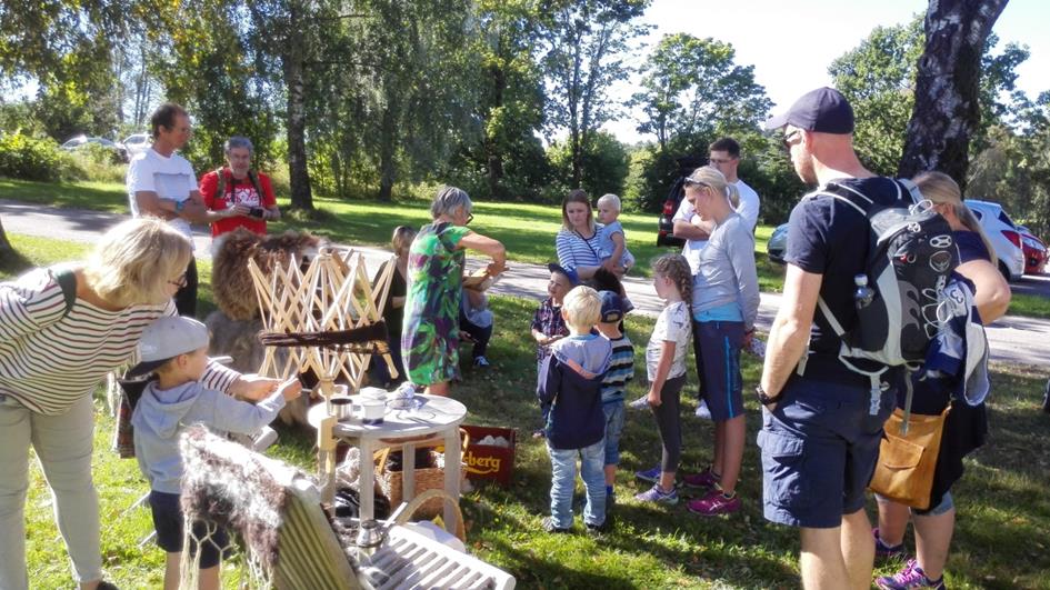 Innspel til Jordbruksforhandlingane frå Vestfold sau og geit. Beitetilskot: Alle fylke er like viktig i forhold til beitetilskotet. Ull: Einig med tilråding i høringsdokumentet.