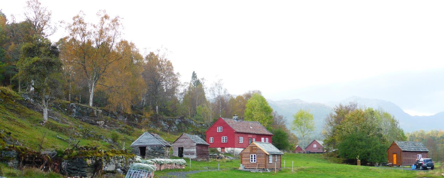 3. Geografiske prioriteringar av ordningar/tiltak Fitjarøyane: Stimulering til tiltak til tradisjonell skjøtsel av kystlandbruk. E39 er hovudferdselsåra mellom Stavanger og Bergen.