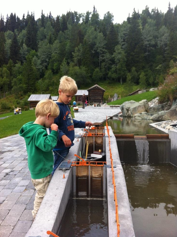 Årsmelding for Vest-Telemark Museum 2015 Økonomiske stoda Overordna mål og føremål Langsiktige mål og strategiar Årsrapport 2015