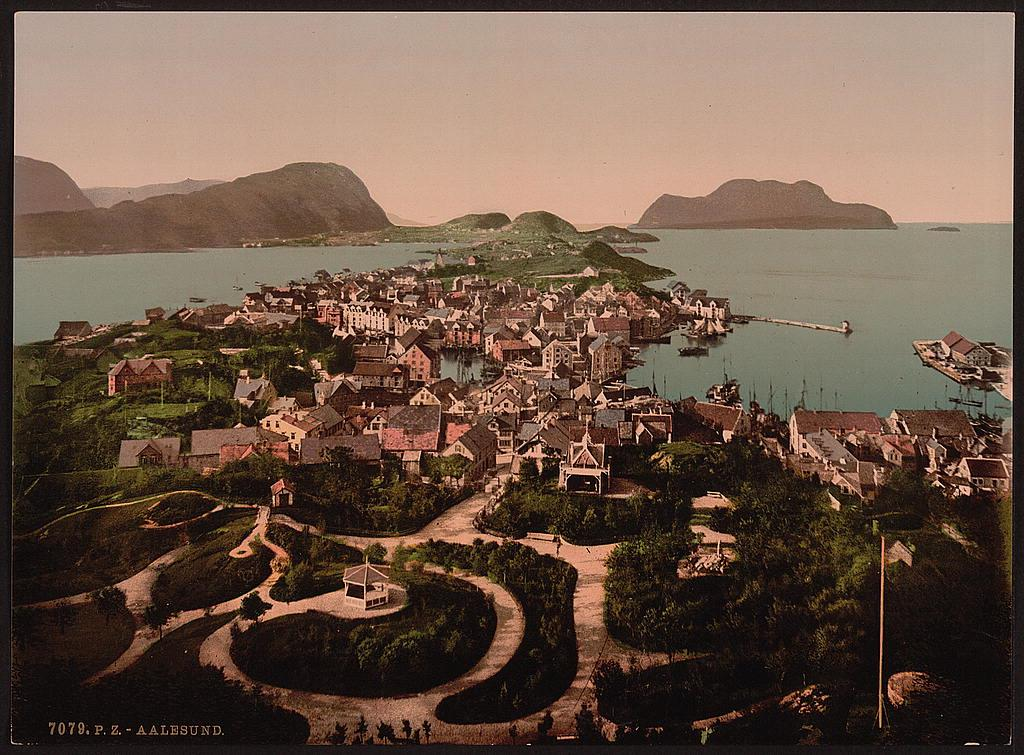 BANNEN I ÅLESUND 23. januar 1904 Etter storbrannen. 850 bygninger brant ned.