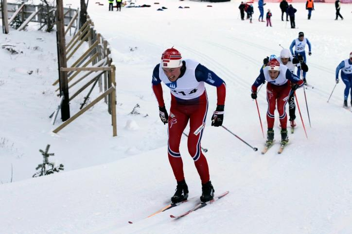 Sak 03) Orientering frå Norges Skiforbund v/ Sindre Bergan Tidlegare landslagstrenar i langrenn, kvinner Sportsdirektør NTG Bærum Medlem i langrennskomiteen i NSF