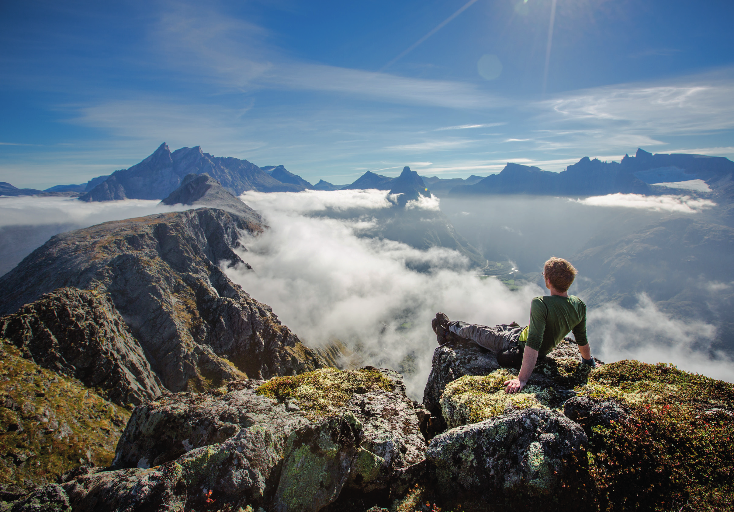Er du en av de som drømmer om å sitte på en moserabb mens blikket farer dovent over fjellkjeder og elvedrag?
