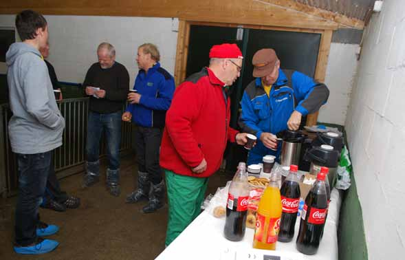 3. Representants oppgaver Sigurd Krekke, Geir Amrud og Johnny Høyesveen var årsmøteutsendinger til årsmøtet i fylkeslaget. Laget har også vært representert på regionmøter og ledermøte i OSG. 4.